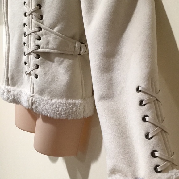 GORGEOUS Sherpa lined Victoria’s Secret jacket XS - Picture 5 of 11